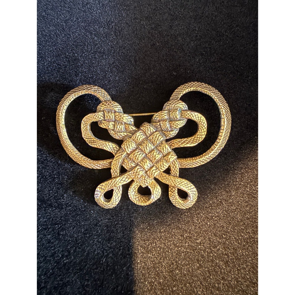 Metropolitan Museum of Art Celtic Brooch